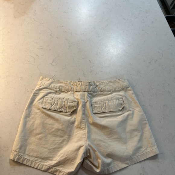 Gap Cream Natural Cargo Shorts size 1 - Picture 3 of 3